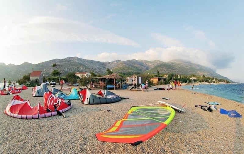 Villa Loviste Paradise ภายนอก รูปภาพ
